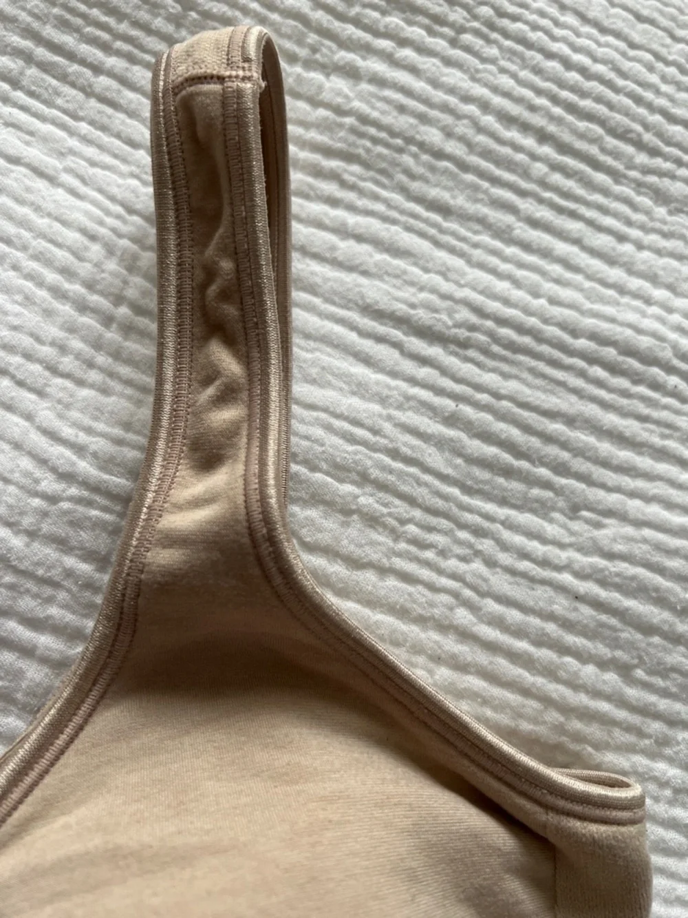 NWOT • Bali Smooth Wireless Cup Lined Comfort Bra  • Tan/Beige • Women’s Large - Picture 6 of 8